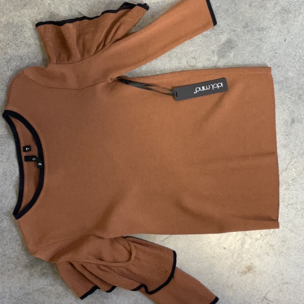 Toffee colored peekaboo arm ruffle sweater.